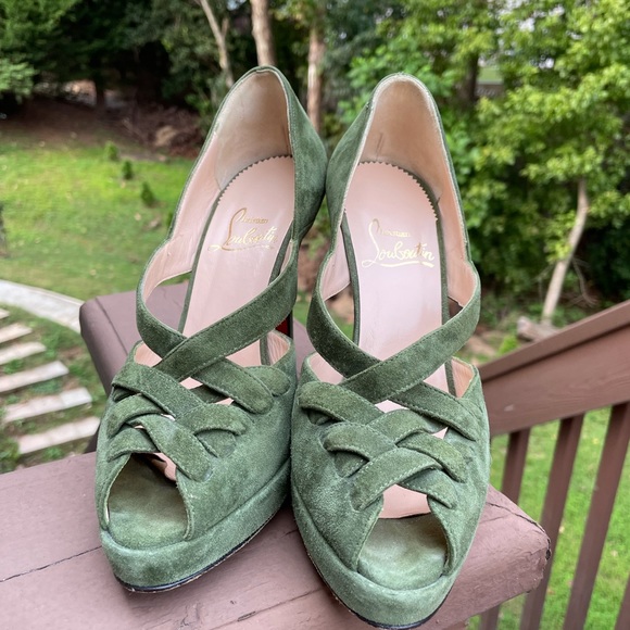 Christian Louboutin Drapanova green suede pumps - Picture 12 of 12